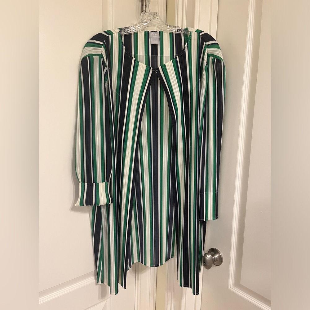 Chico’s Travelers sz 2 (12/14L) blue green & white open front cardigan. EUC